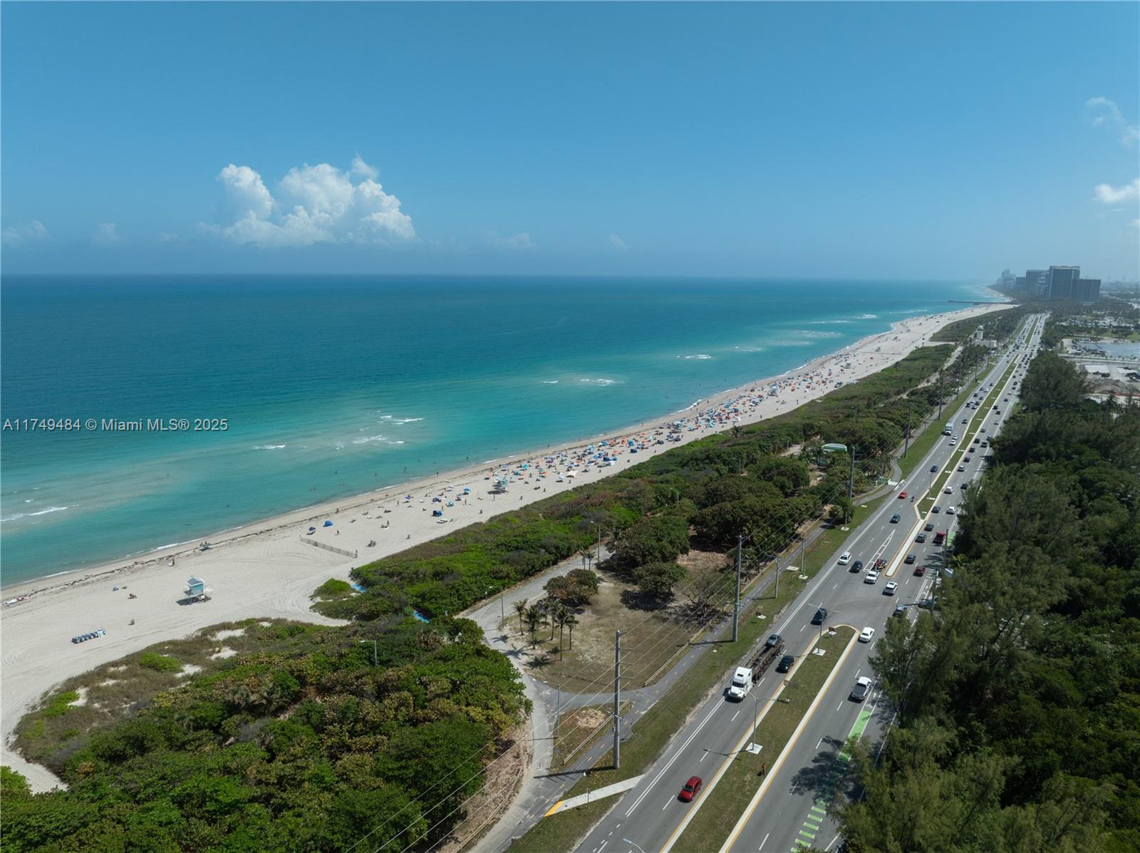 100 Bayview Dr 2014, Sunny Isles Beach, Miami-Dade County, Florida - 2 Bedrooms  
2 Bathrooms - 