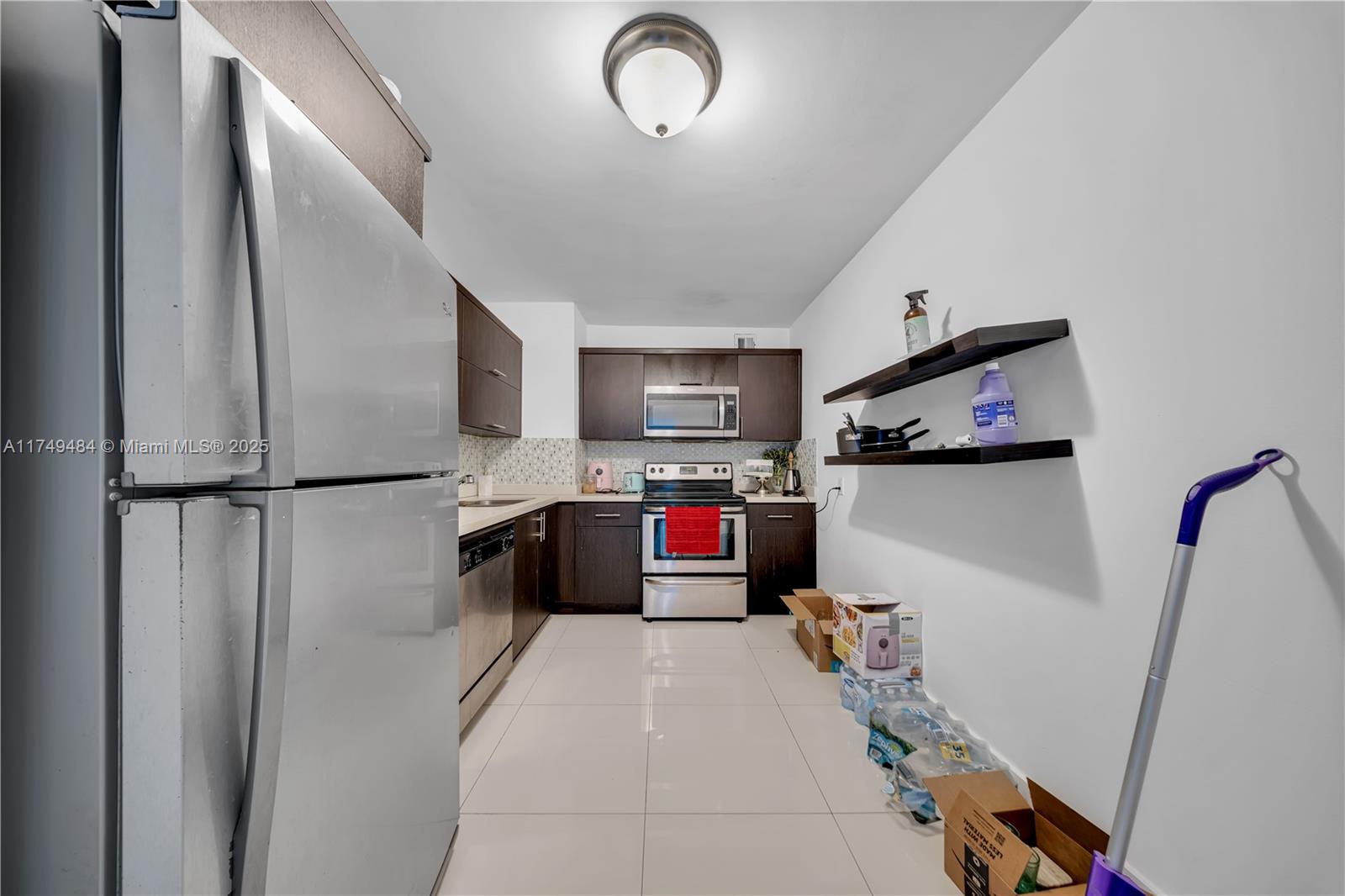 ARLEN HOUSE EAST CONDO - Residential