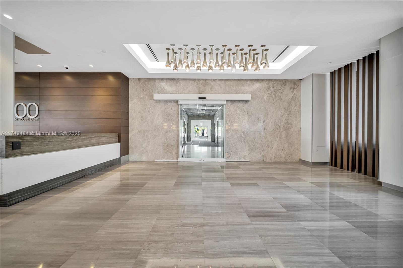 ARLEN HOUSE EAST CONDO - Residential