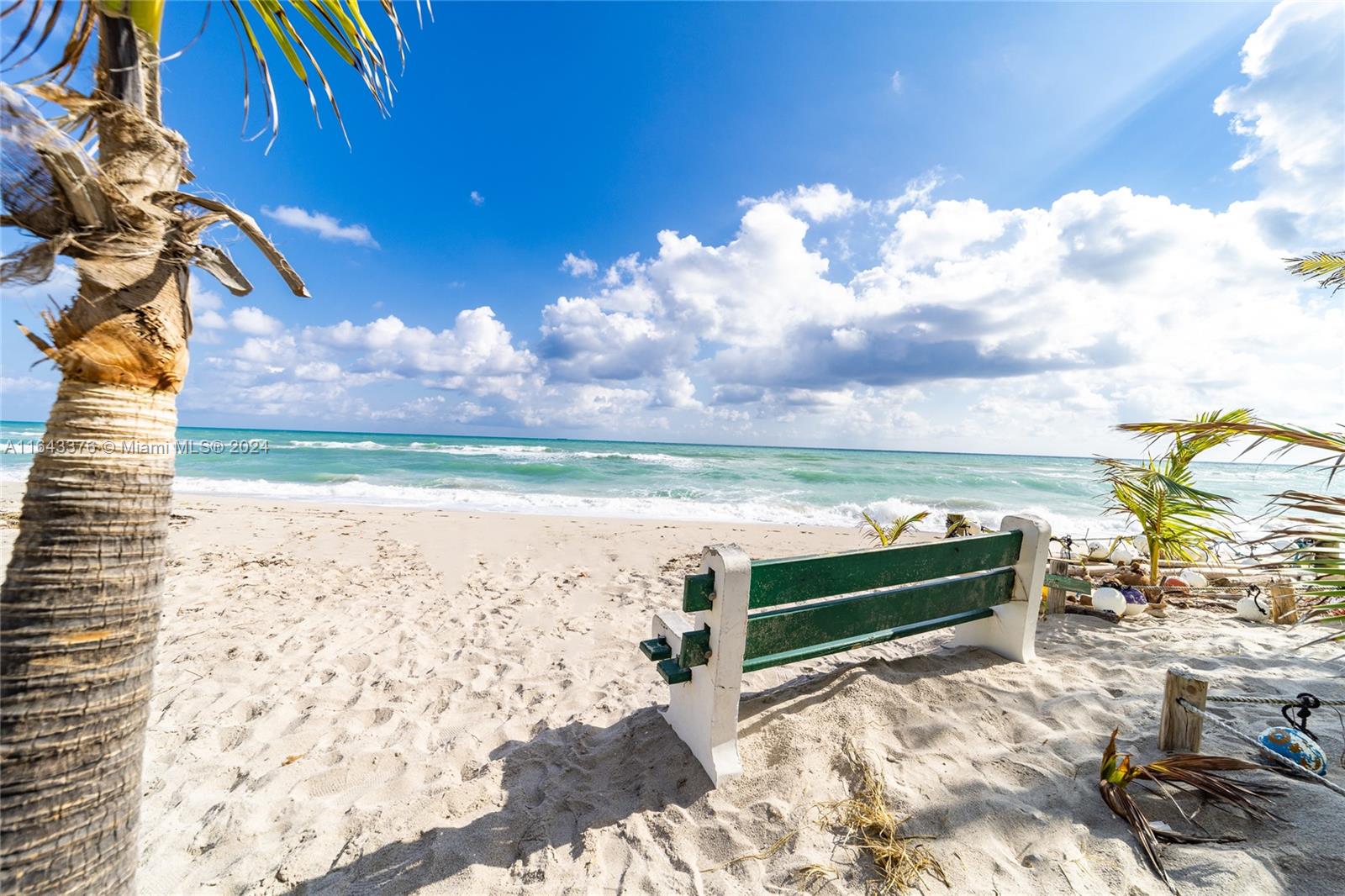HOLLYWOOD CENTRAL BEACH - Land