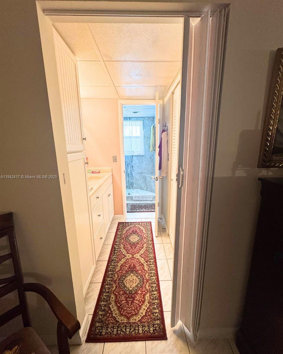 ORIOLE GOLF & TENNIS CLUB - Residential