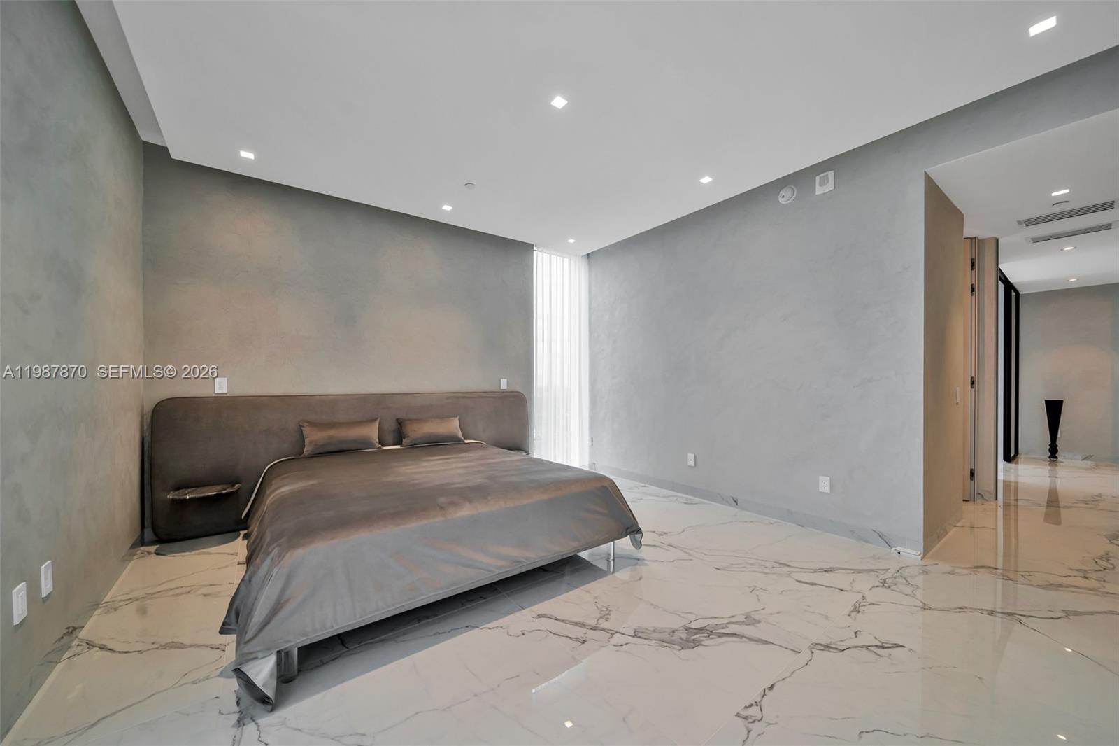 TRUMP HOLLYWOOD - Residential