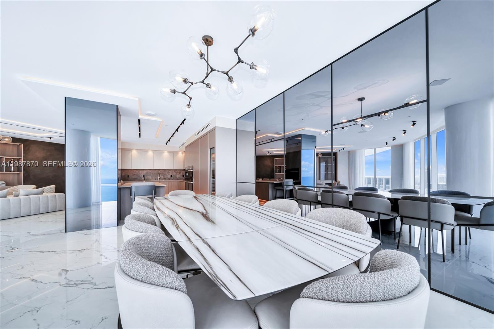 TRUMP HOLLYWOOD - Residential