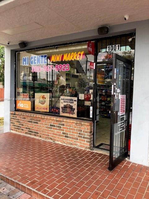 Great Opportunity For Mini Market With Beer, Wine Tobacco & Florida Lottery License. Heavy Traffic Location In West Miami. Business Sale Includes (3) Beer , Wine Refrigerators With Ice Cream Cooler. Owner Motivated & Ready To Sell! Sale Includes Licenses, Lease & Inventory. Potential for EB5 Visa Investors. Heavy Traffic Location Near MIA, West Miami, 826/836.