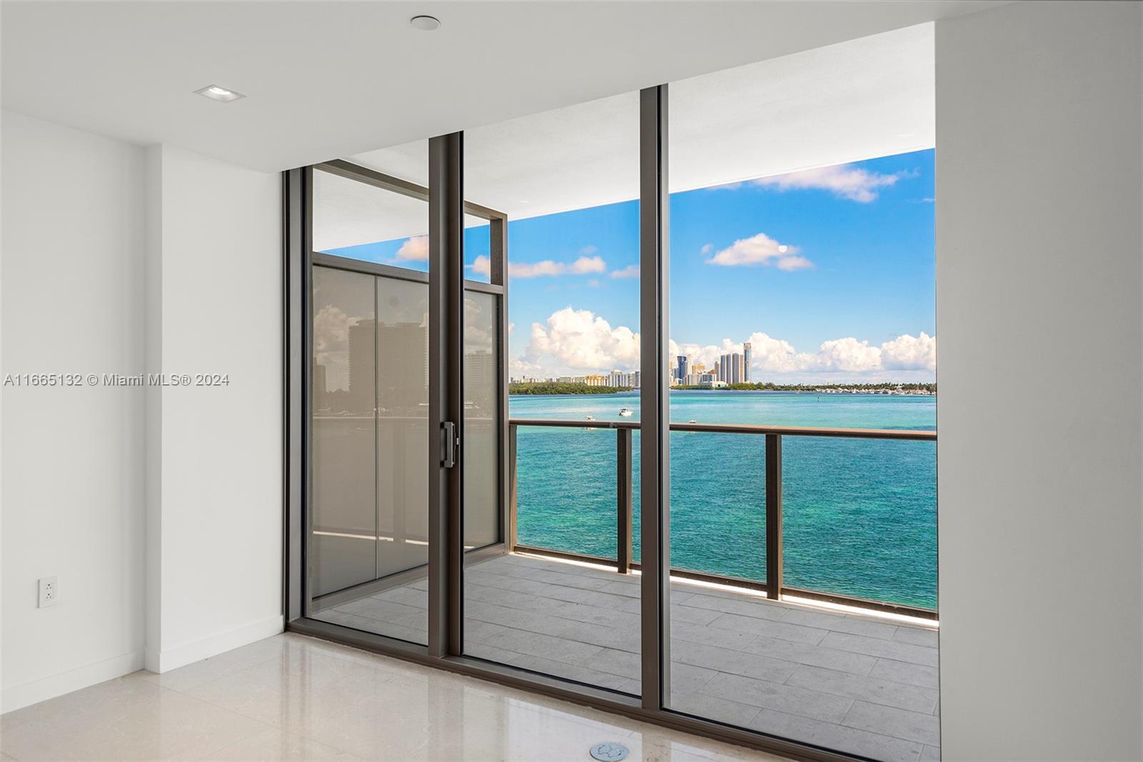 Onda Residences - Residential