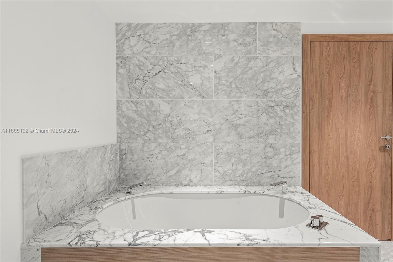 Onda Residences - Residential
