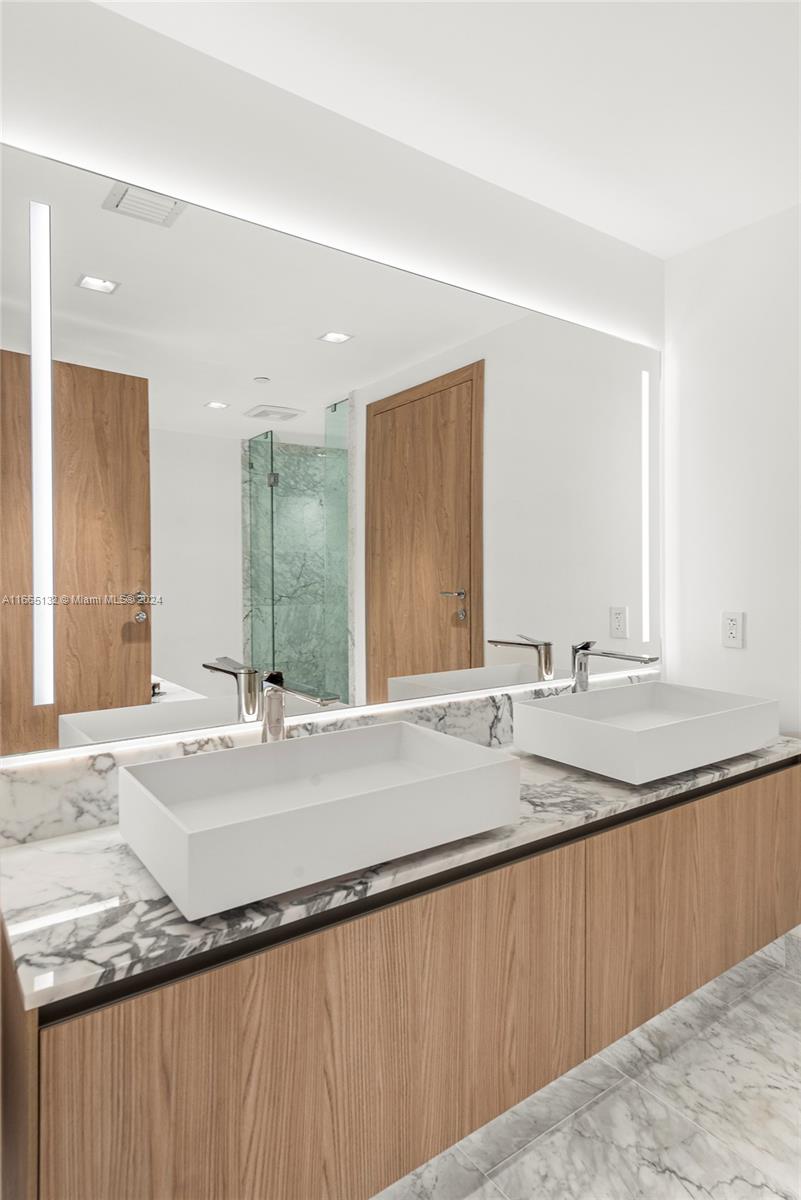 Onda Residences - Residential