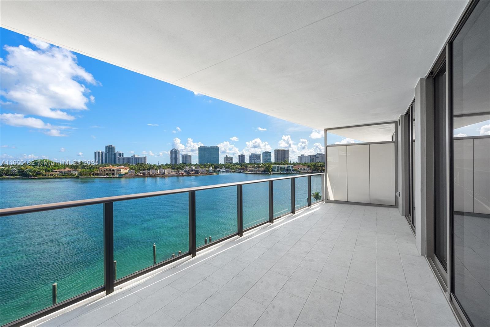 Onda Residences - Residential