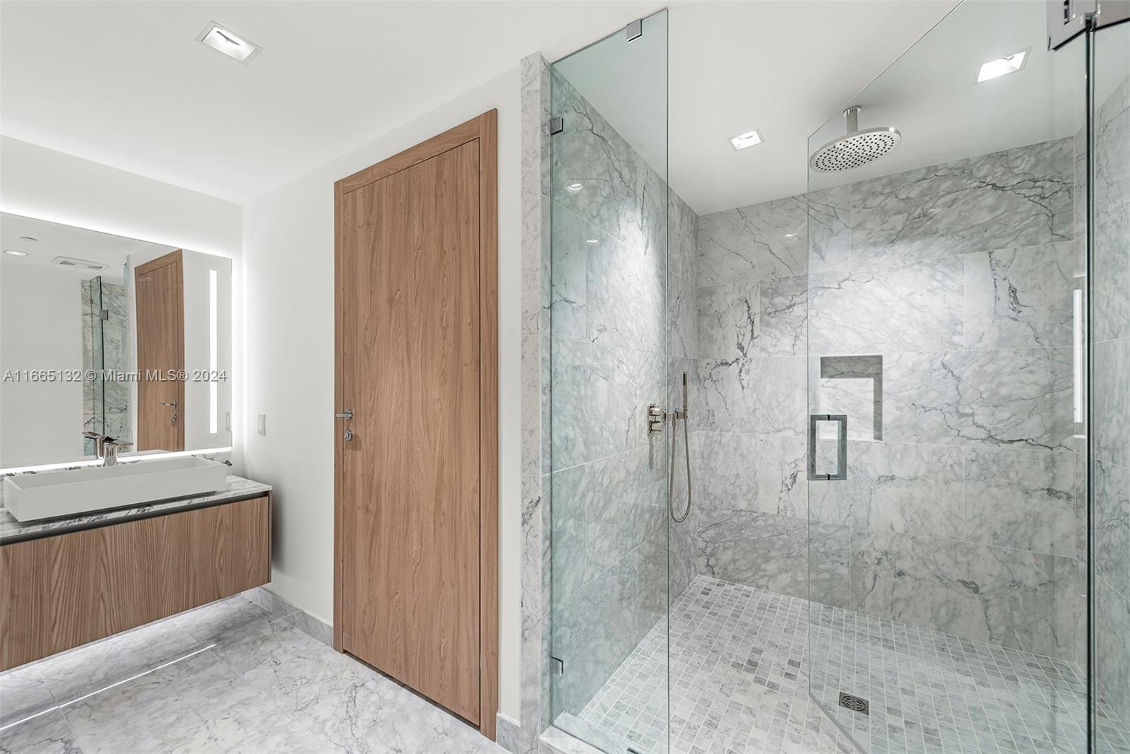 Onda Residences - Residential