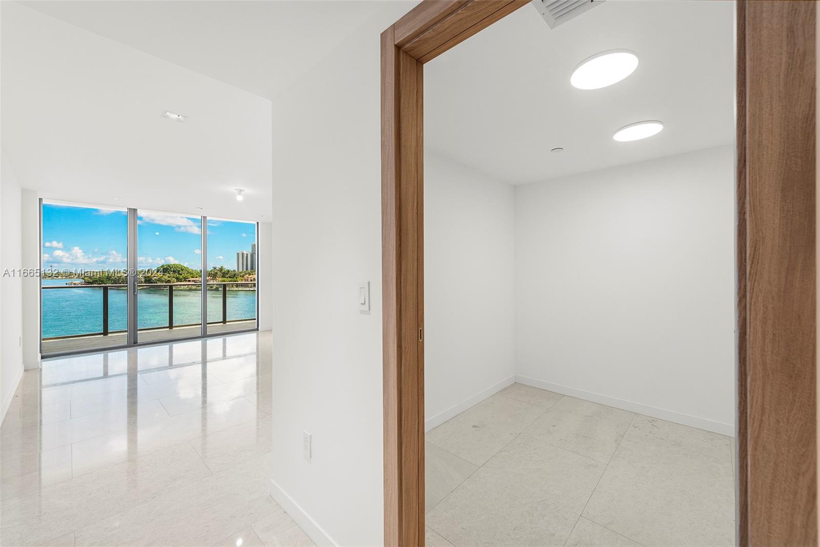 Onda Residences - Residential