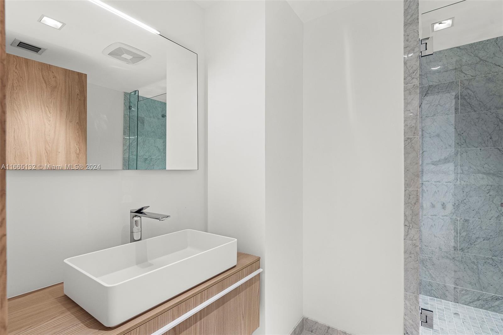 Onda Residences - Residential