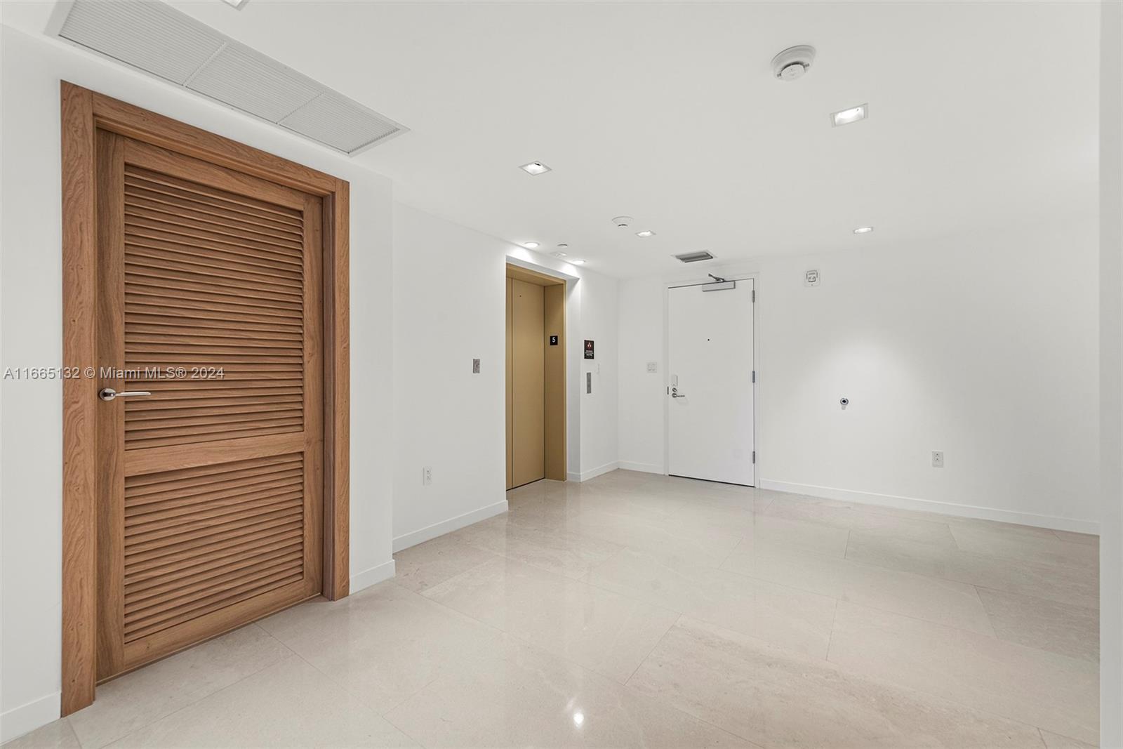 Onda Residences - Residential