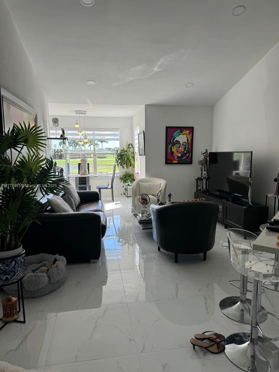 ISLES AT LAGO MAR CONDO - Residential