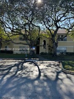Property for Sale at 12650 Vista Isles Dr 923, Sunrise, Miami-Dade County, Florida - Bedrooms: 2 
Bathrooms: 1  - $349,000