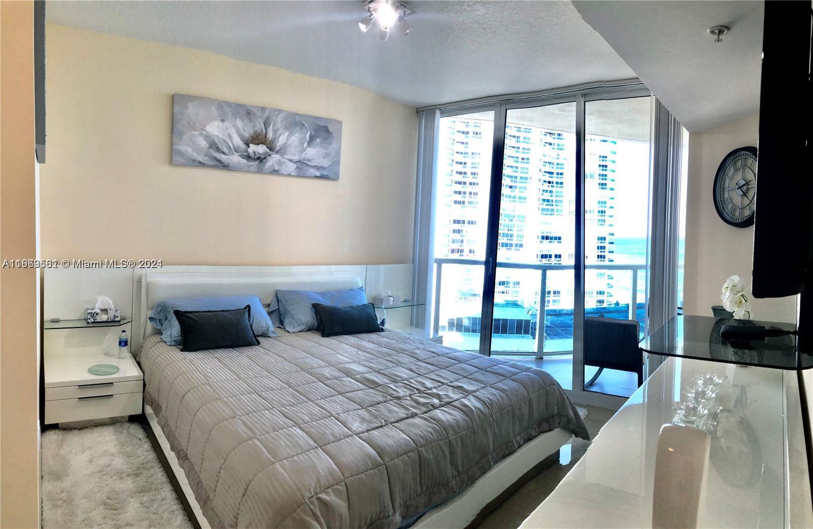 LA PERLA CONDO - Residential