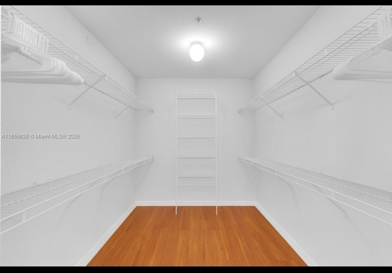 ALAQUA CONDO - Residential