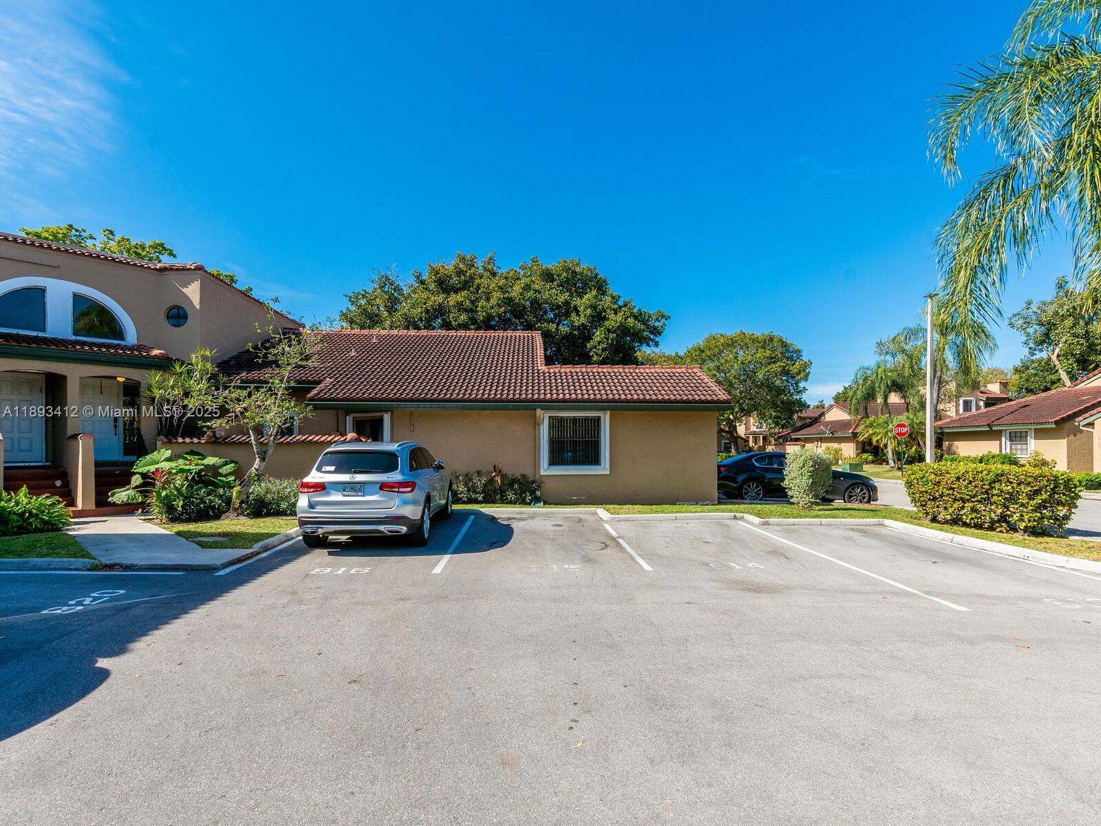 JACARANDA PARCEL 253 - Residential