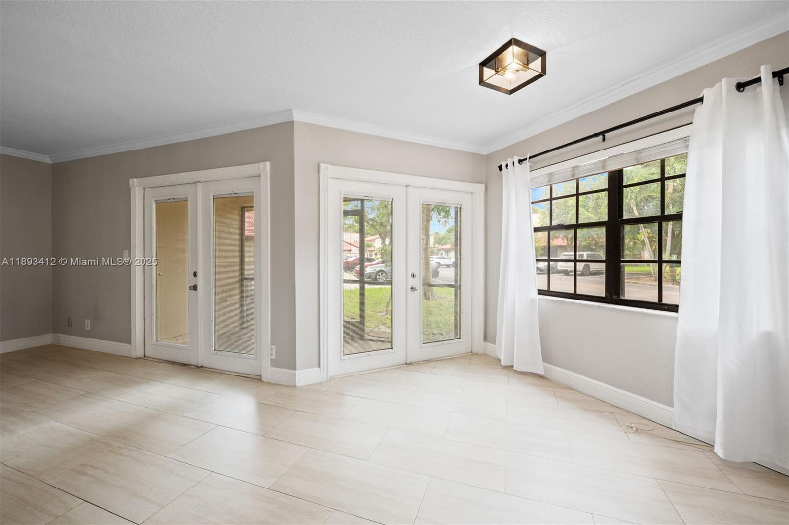 JACARANDA PARCEL 253 - Residential