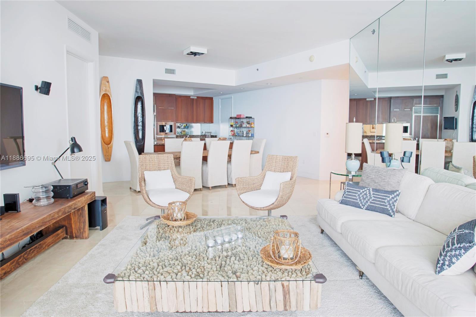 TDR TOWER III CONDO - Residential Lease