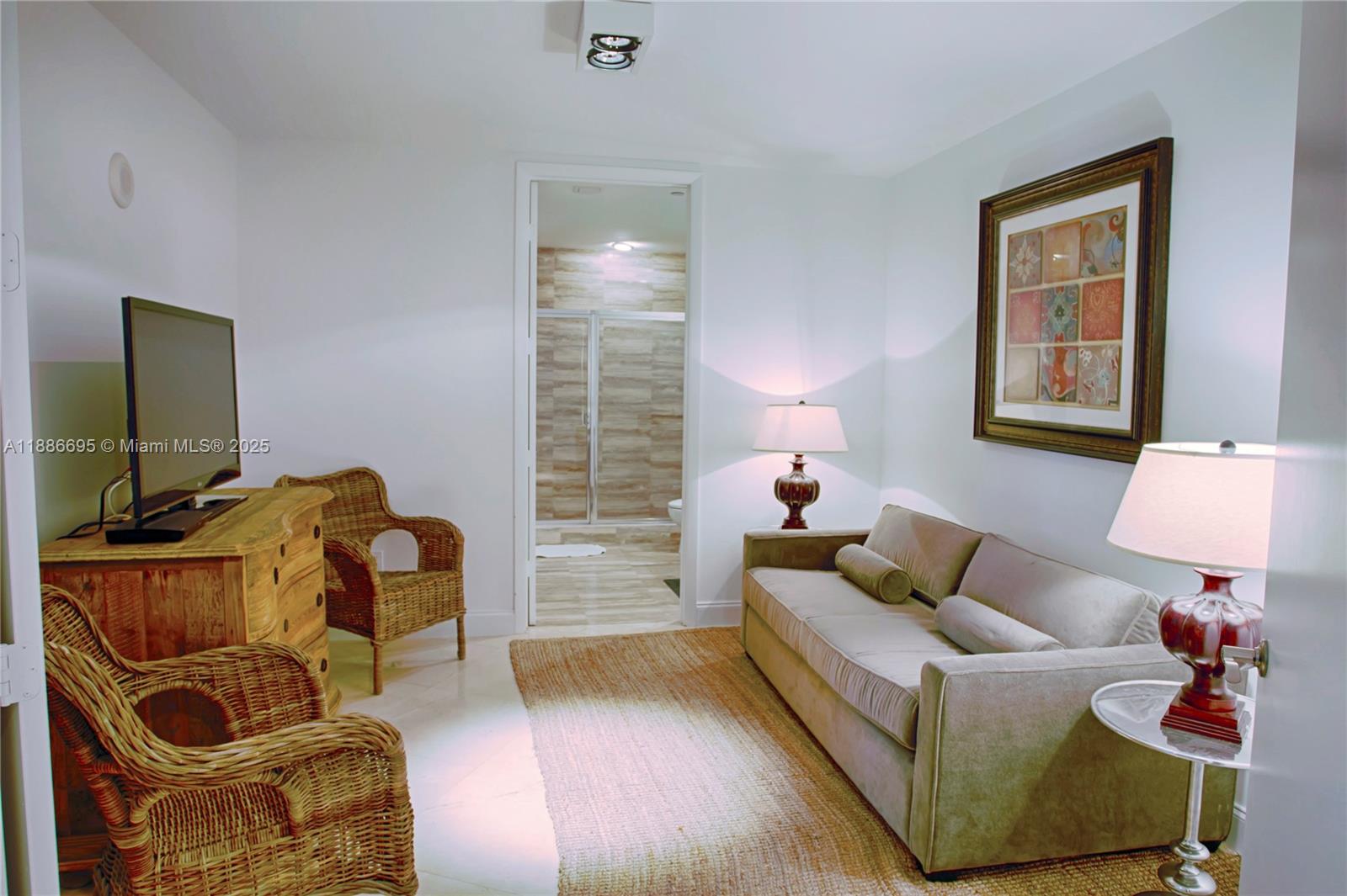 TDR TOWER III CONDO - Residential Lease