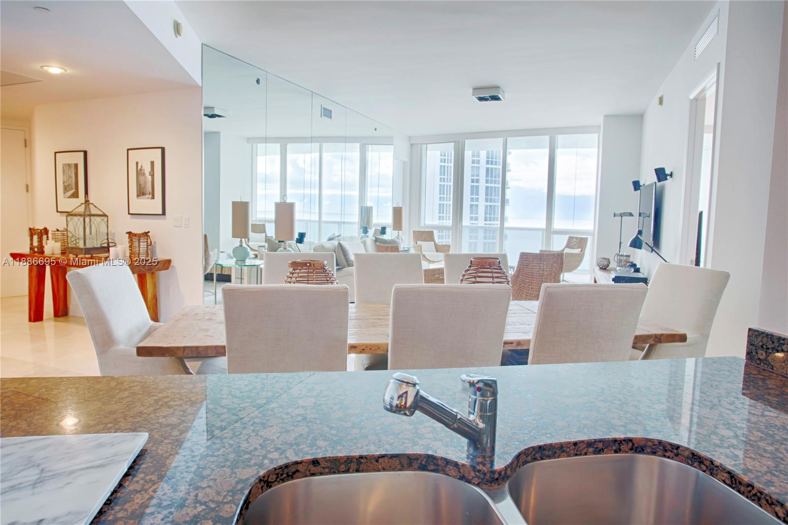 TDR TOWER III CONDO - Residential Lease