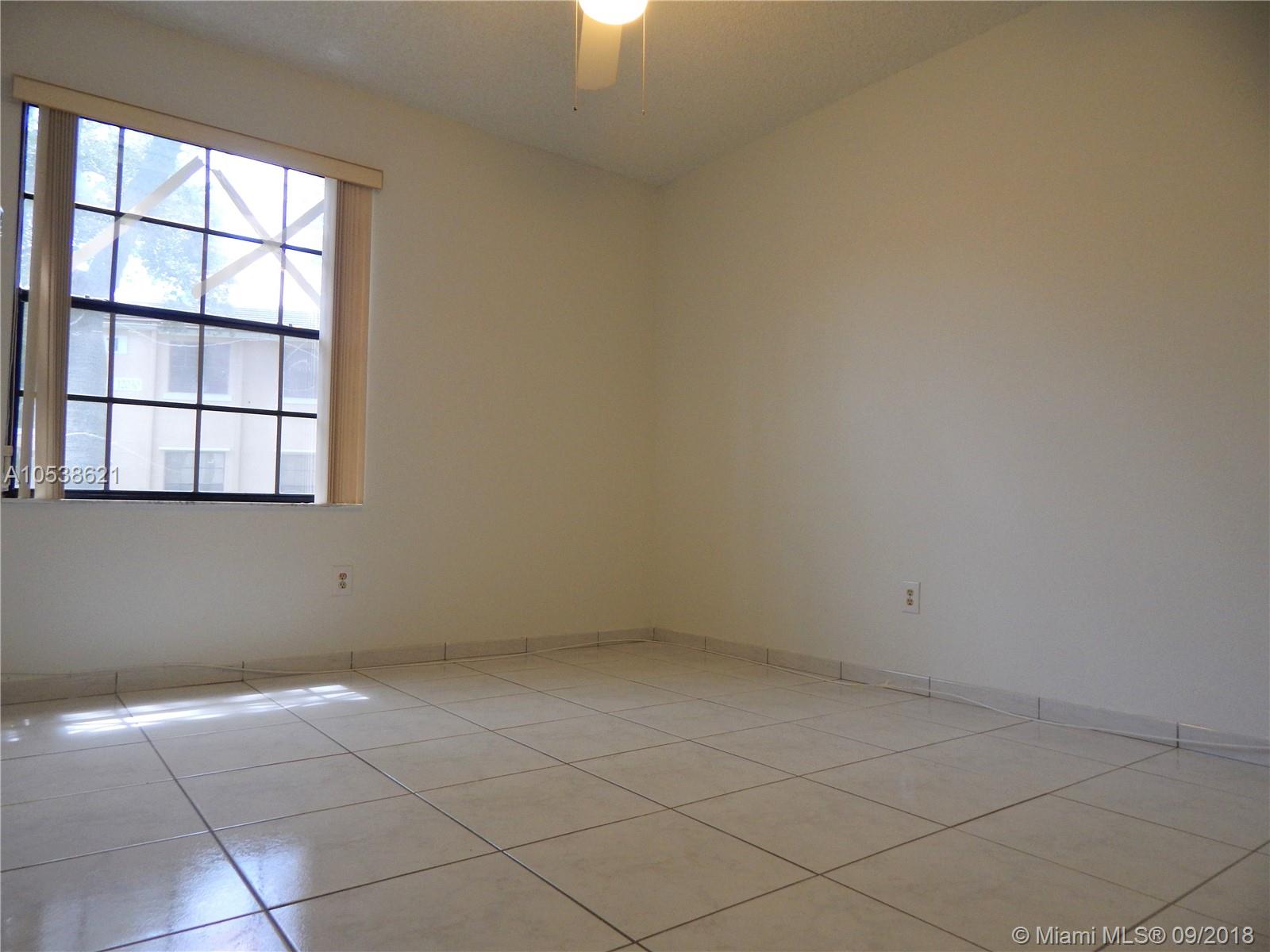 PIERPOINTE #5 CONDO #216 - Residential Lease