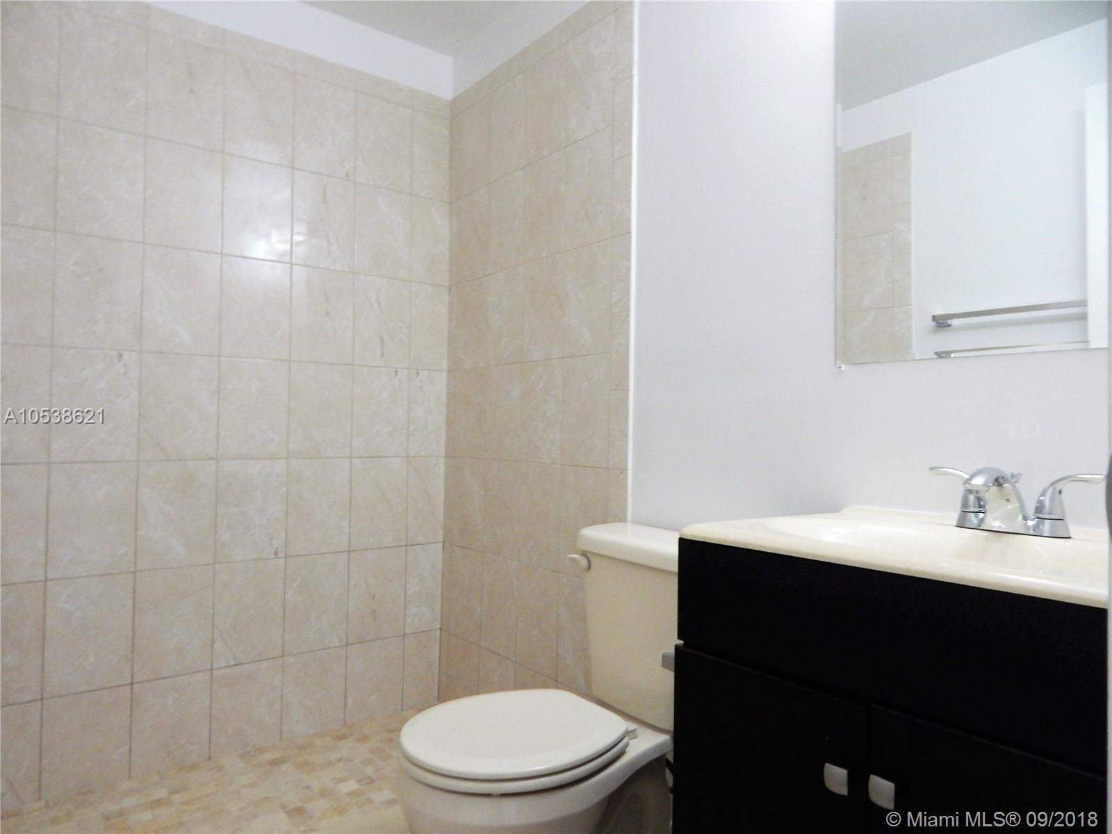 PIERPOINTE #5 CONDO #216 - Residential Lease