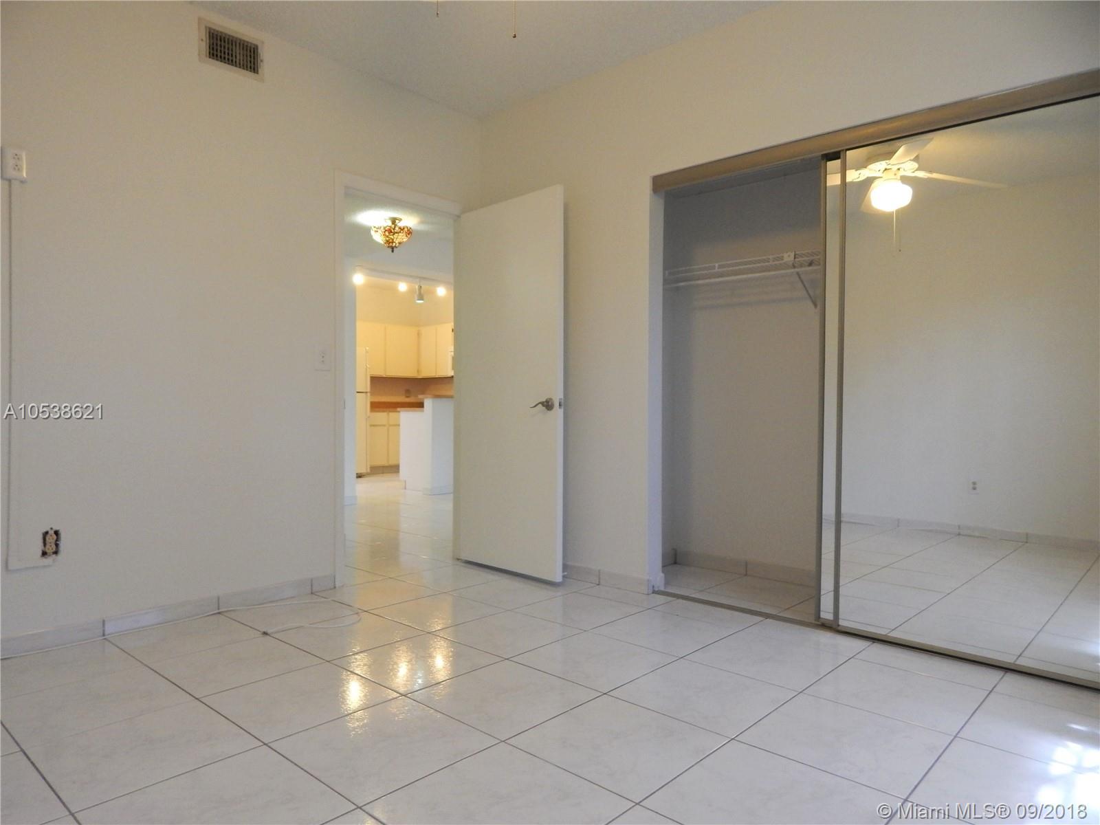 PIERPOINTE #5 CONDO #216 - Residential Lease