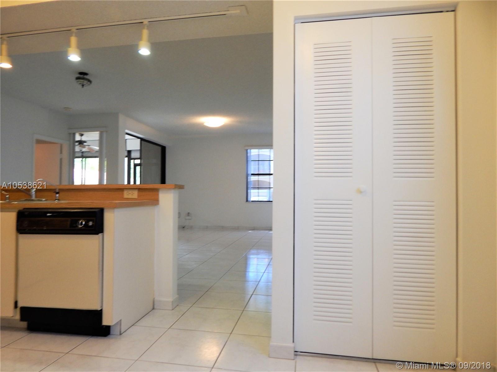 PIERPOINTE #5 CONDO #216 - Residential Lease