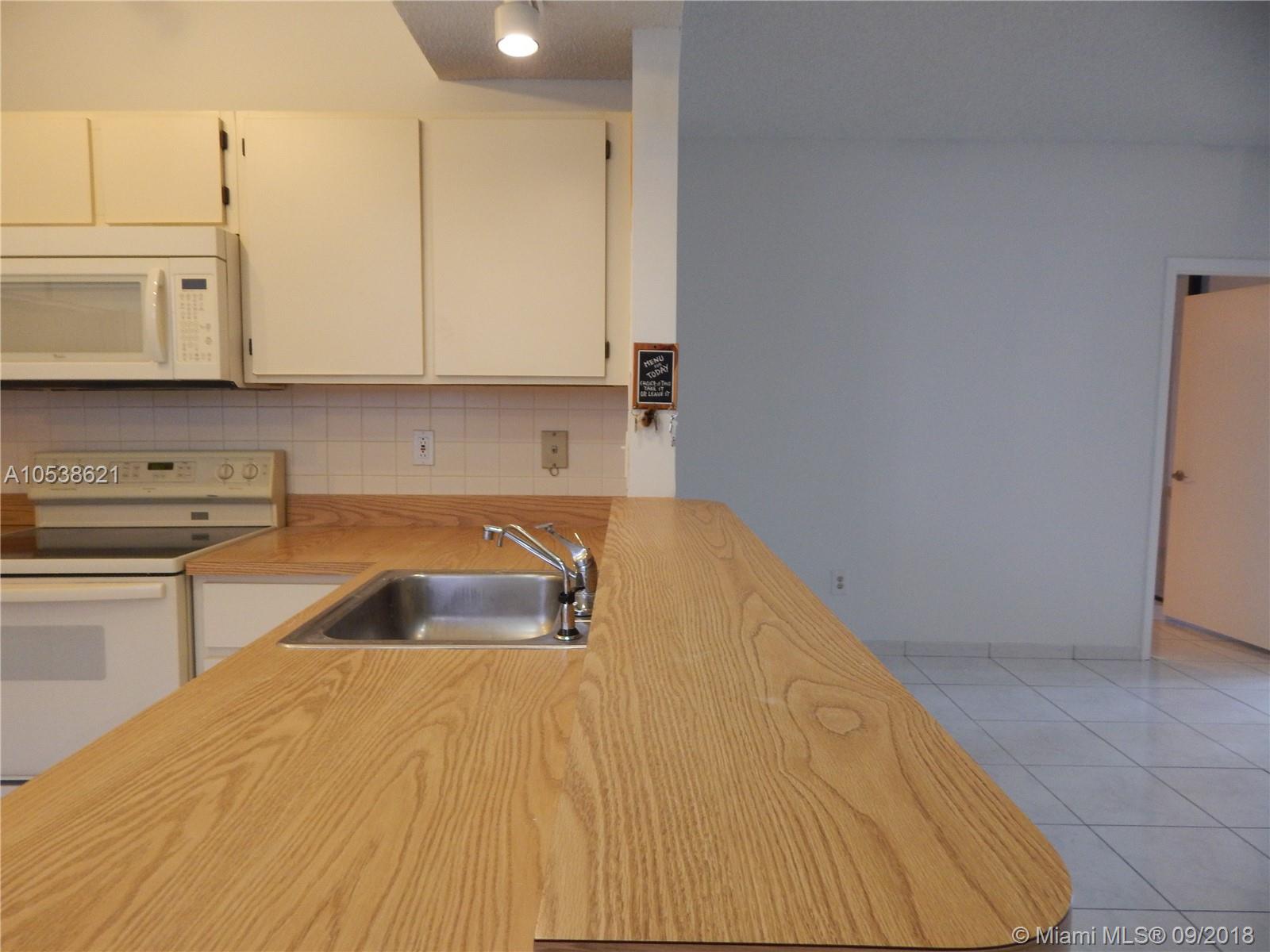 PIERPOINTE #5 CONDO #216 - Residential Lease