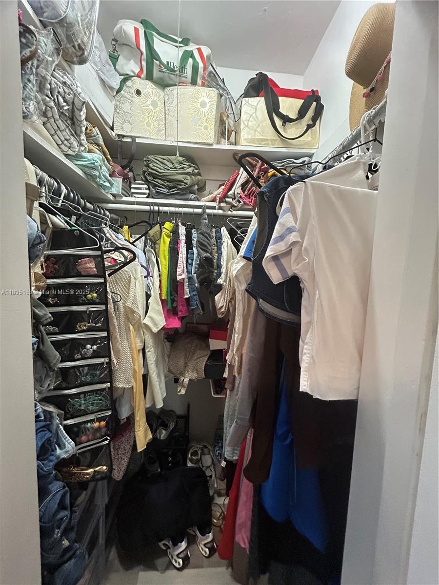 SHERITA CONDO - Residential Lease