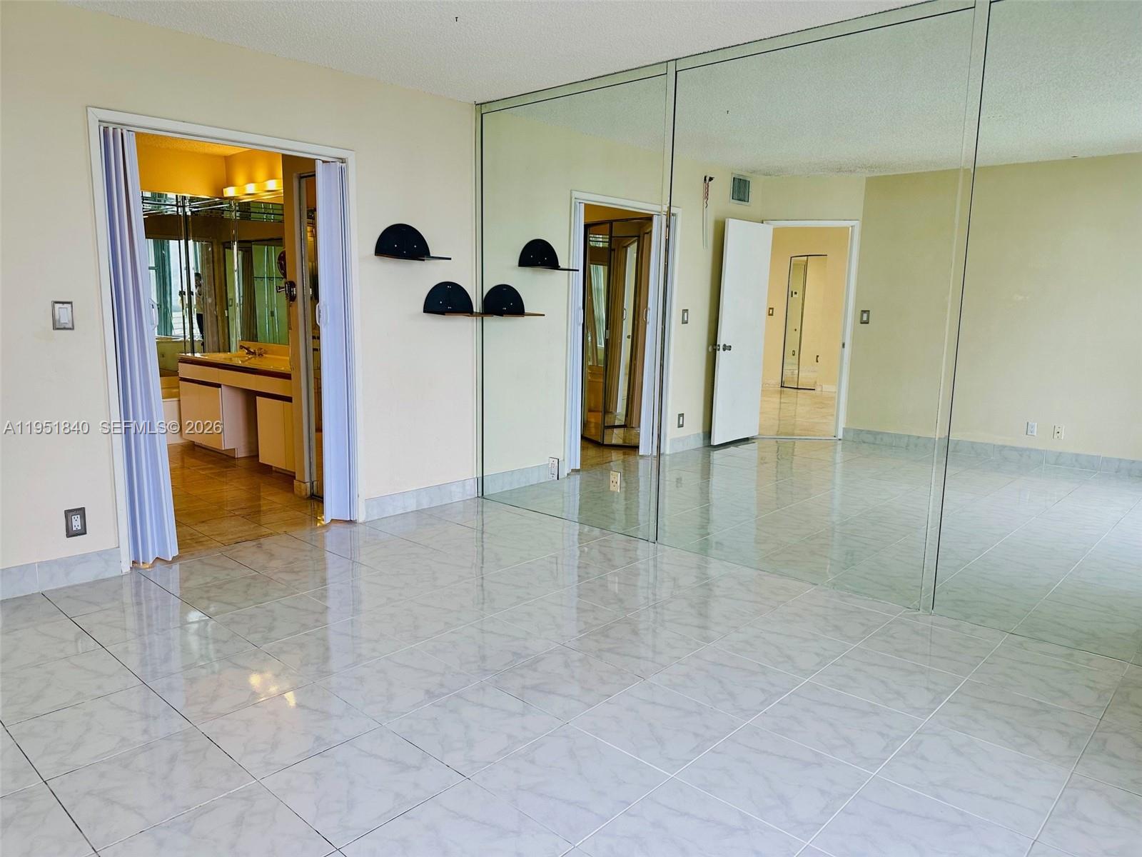 MYSTIC POINTE CONDO NO ON - Residential