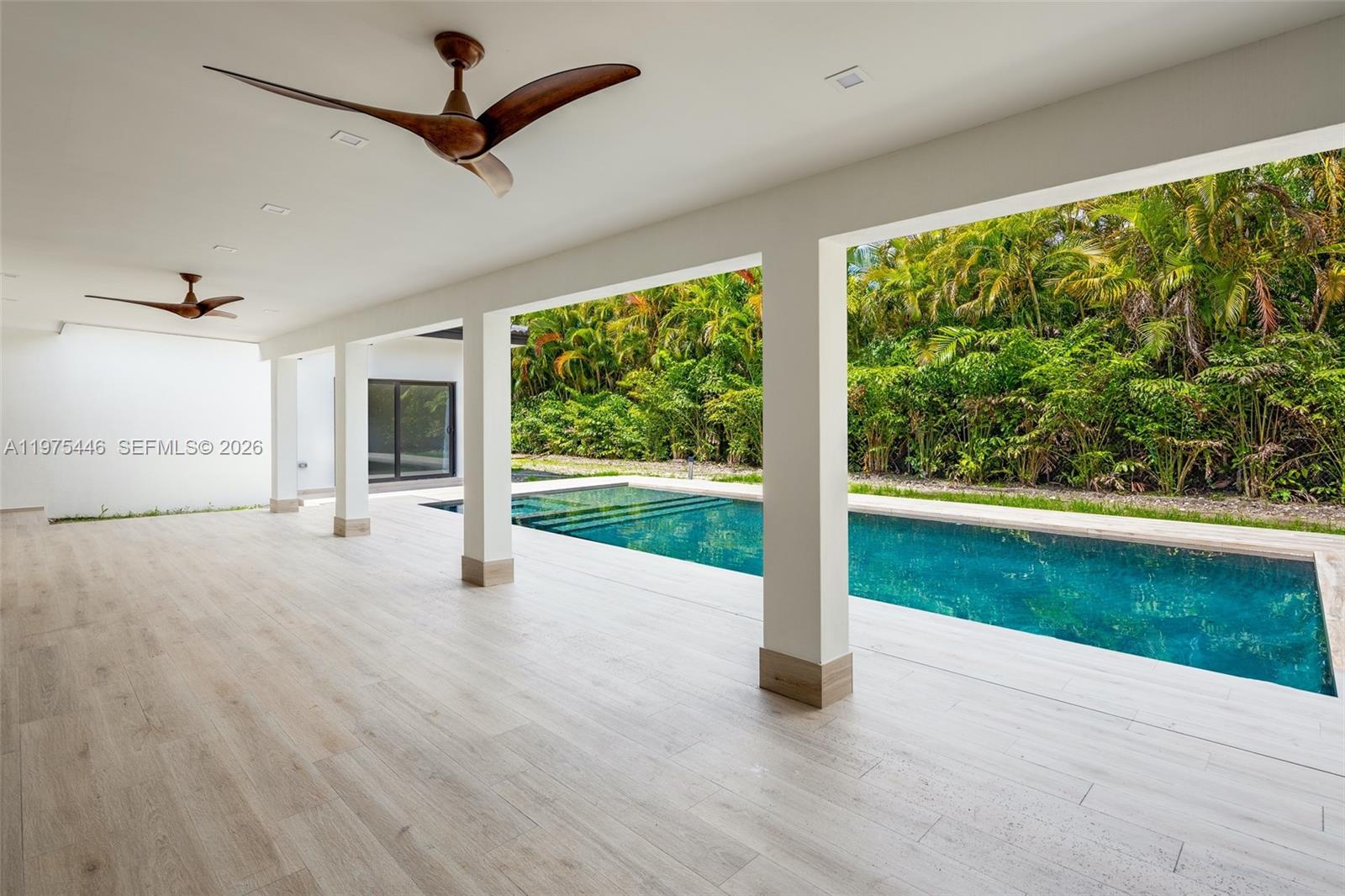 CUTLER BAY ESTATES - Residential Lease