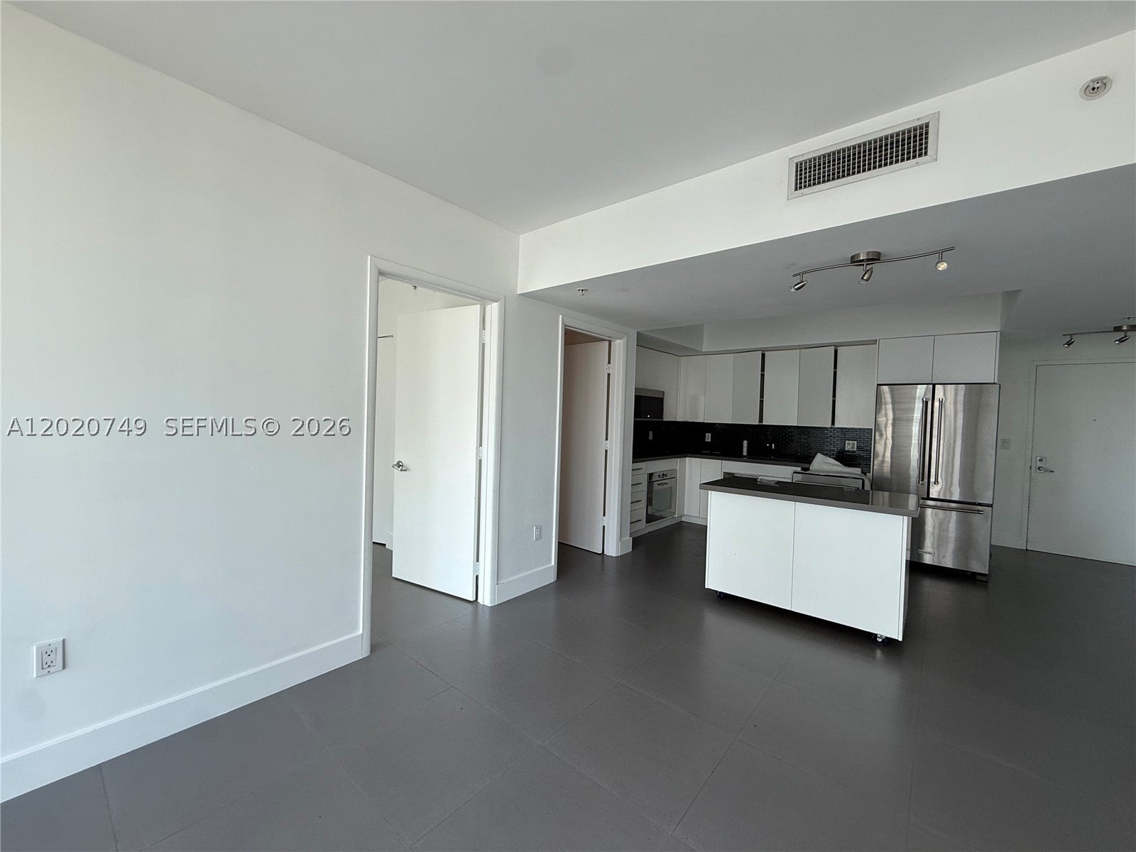92 SW 3rd St 1804