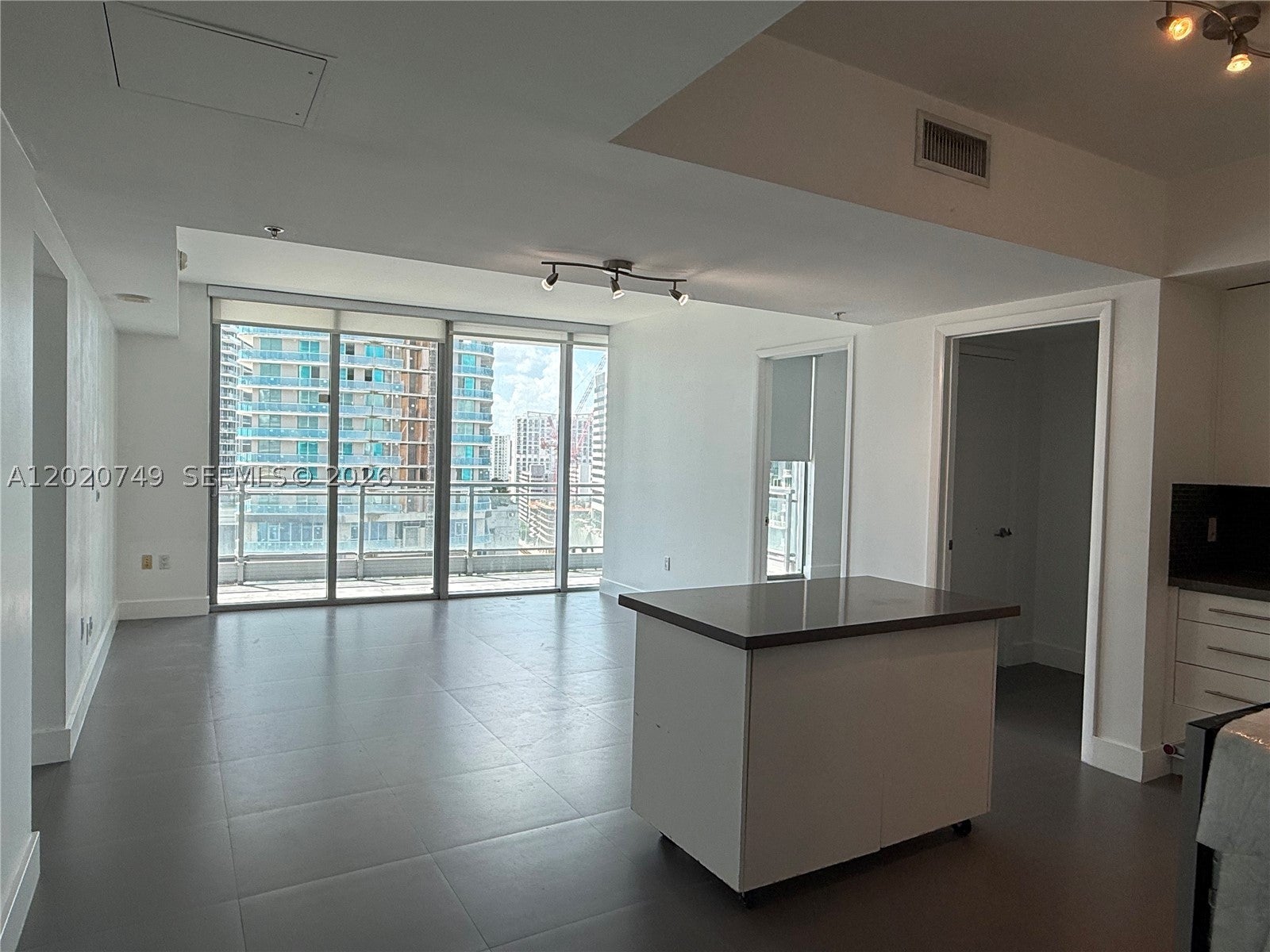 92 SW 3rd St 1804