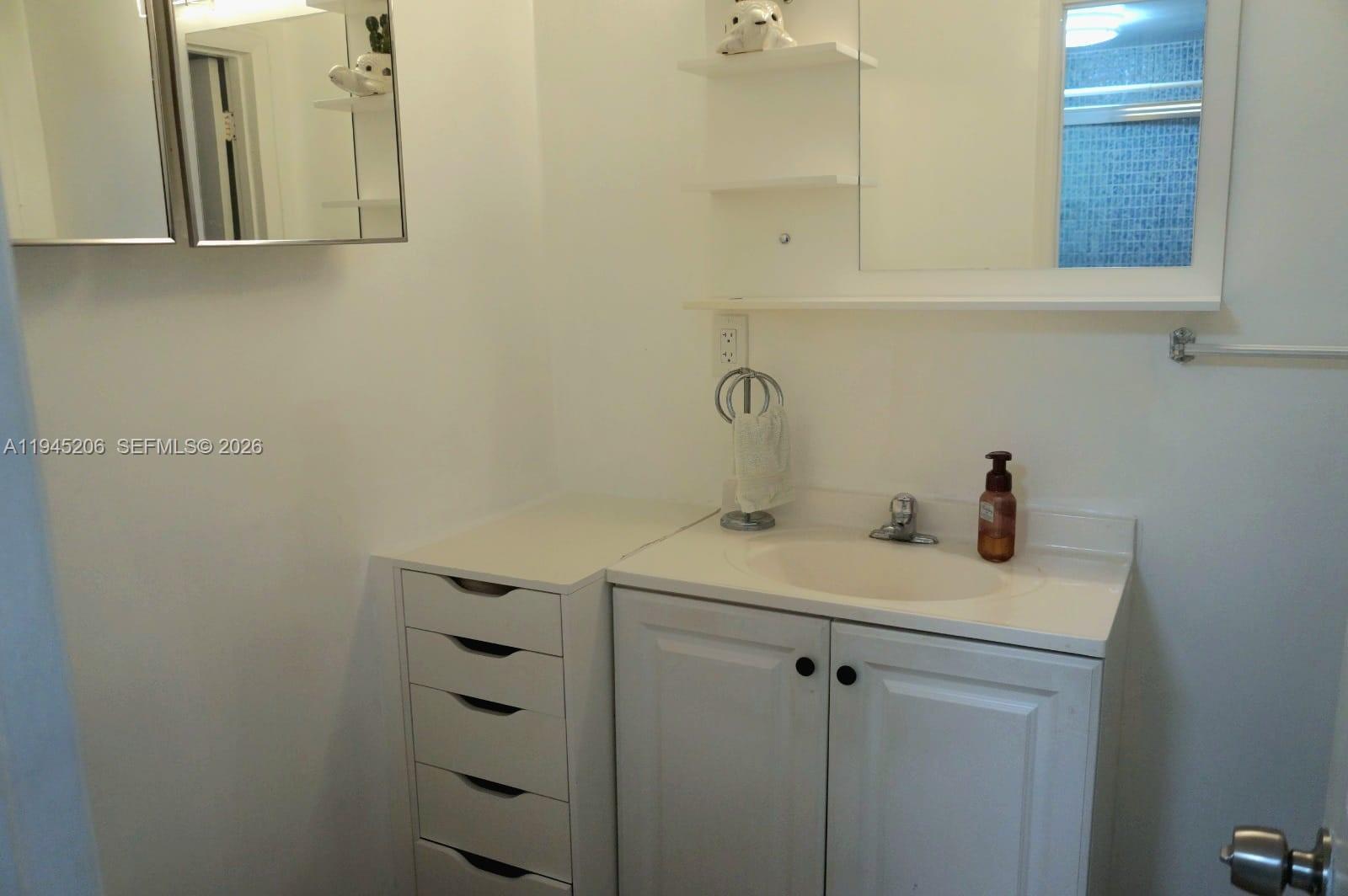 FOURTH MOORINGS CONDO - Residential Lease