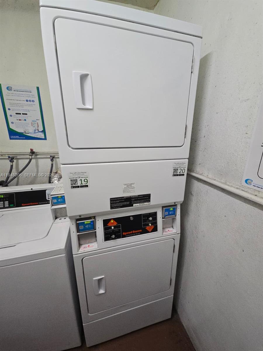 FOURTH MOORINGS CONDO - Residential Lease