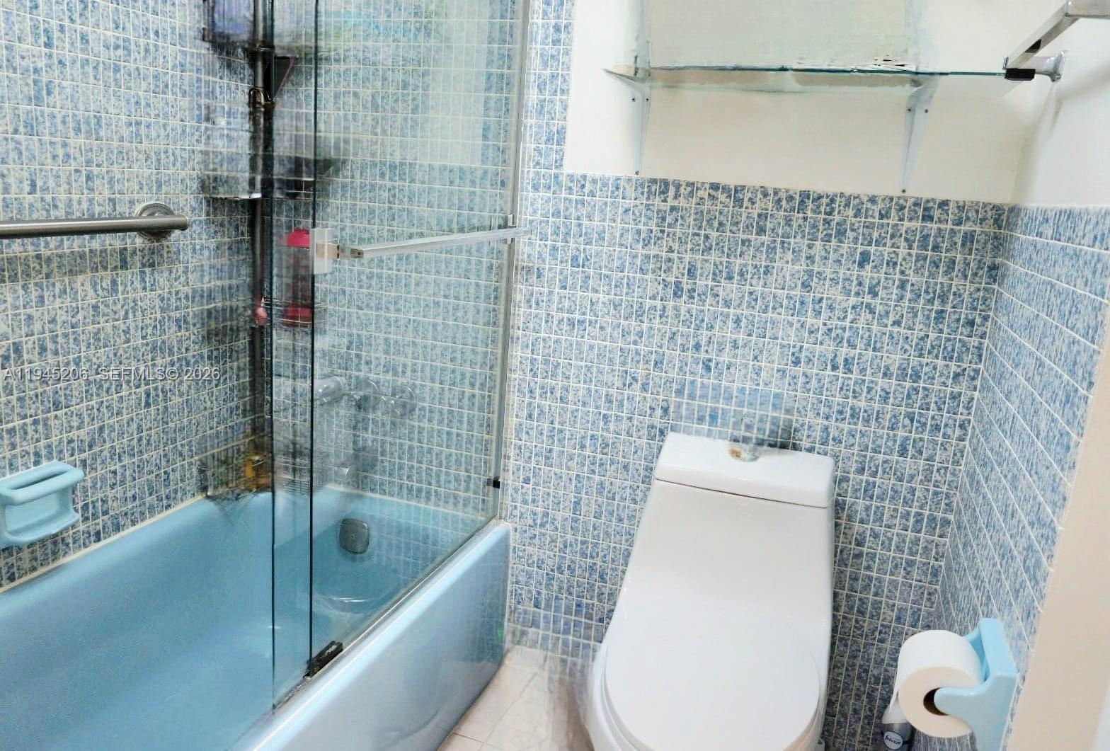 FOURTH MOORINGS CONDO - Residential Lease