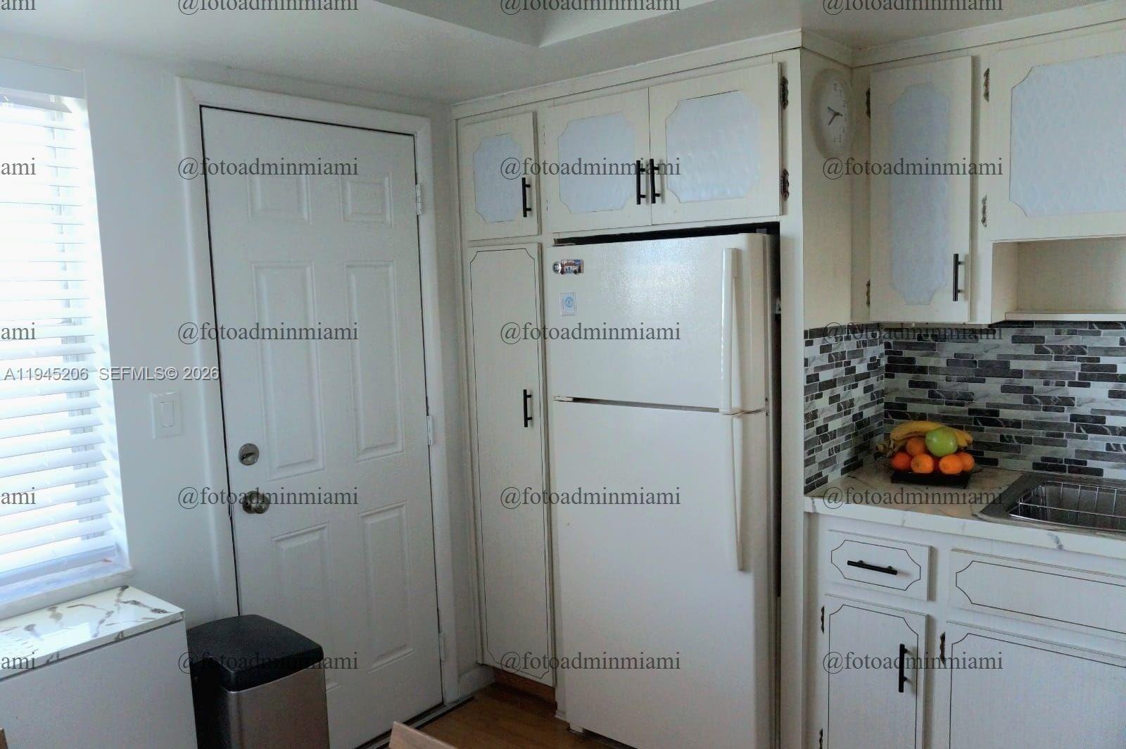 FOURTH MOORINGS CONDO - Residential Lease