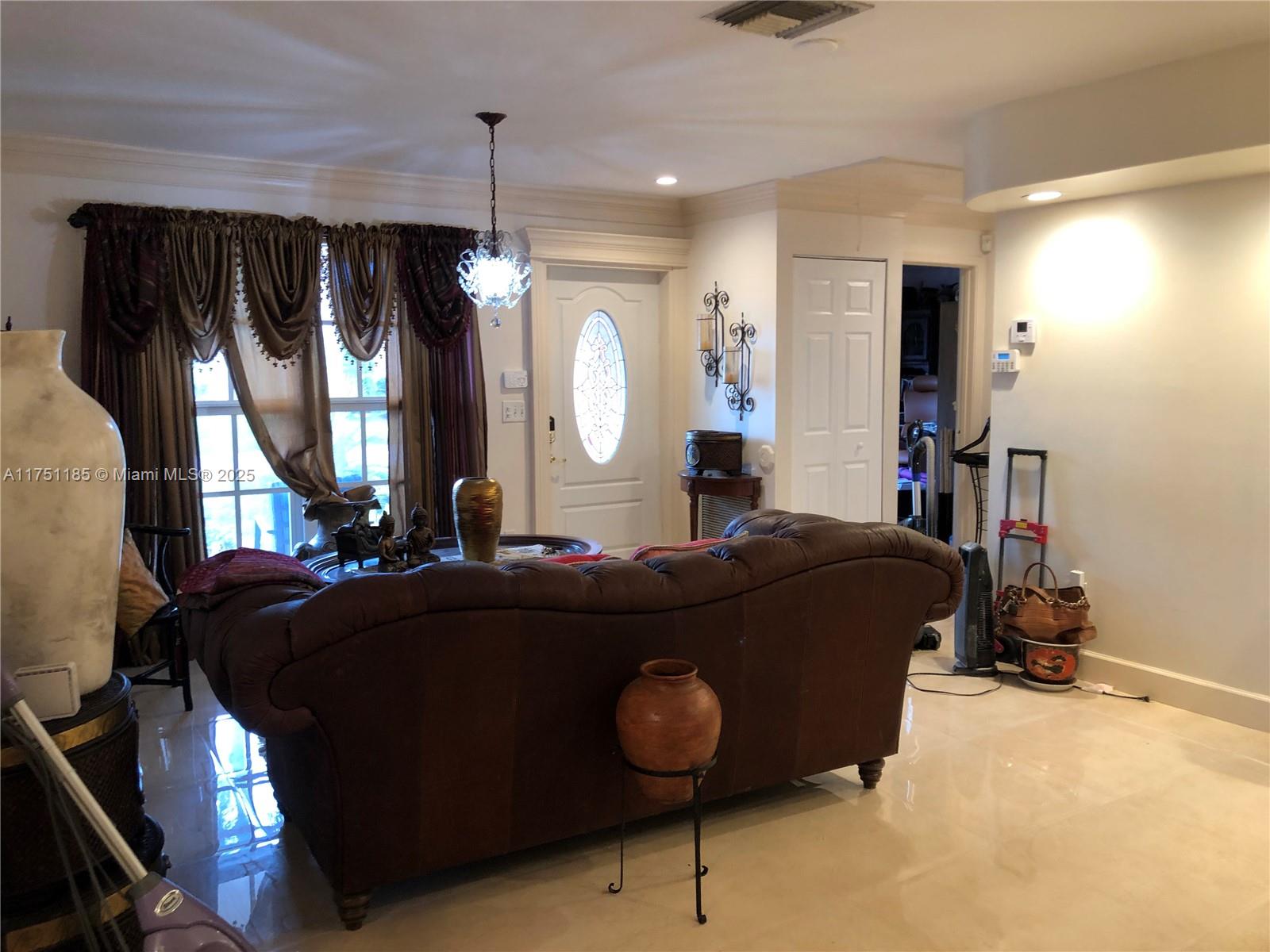 CINNAMON PLACE 1 - Residential