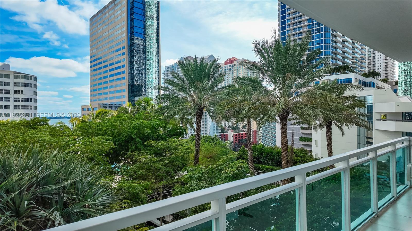 THE PLAZA 901 BRICKELL CO - Residential