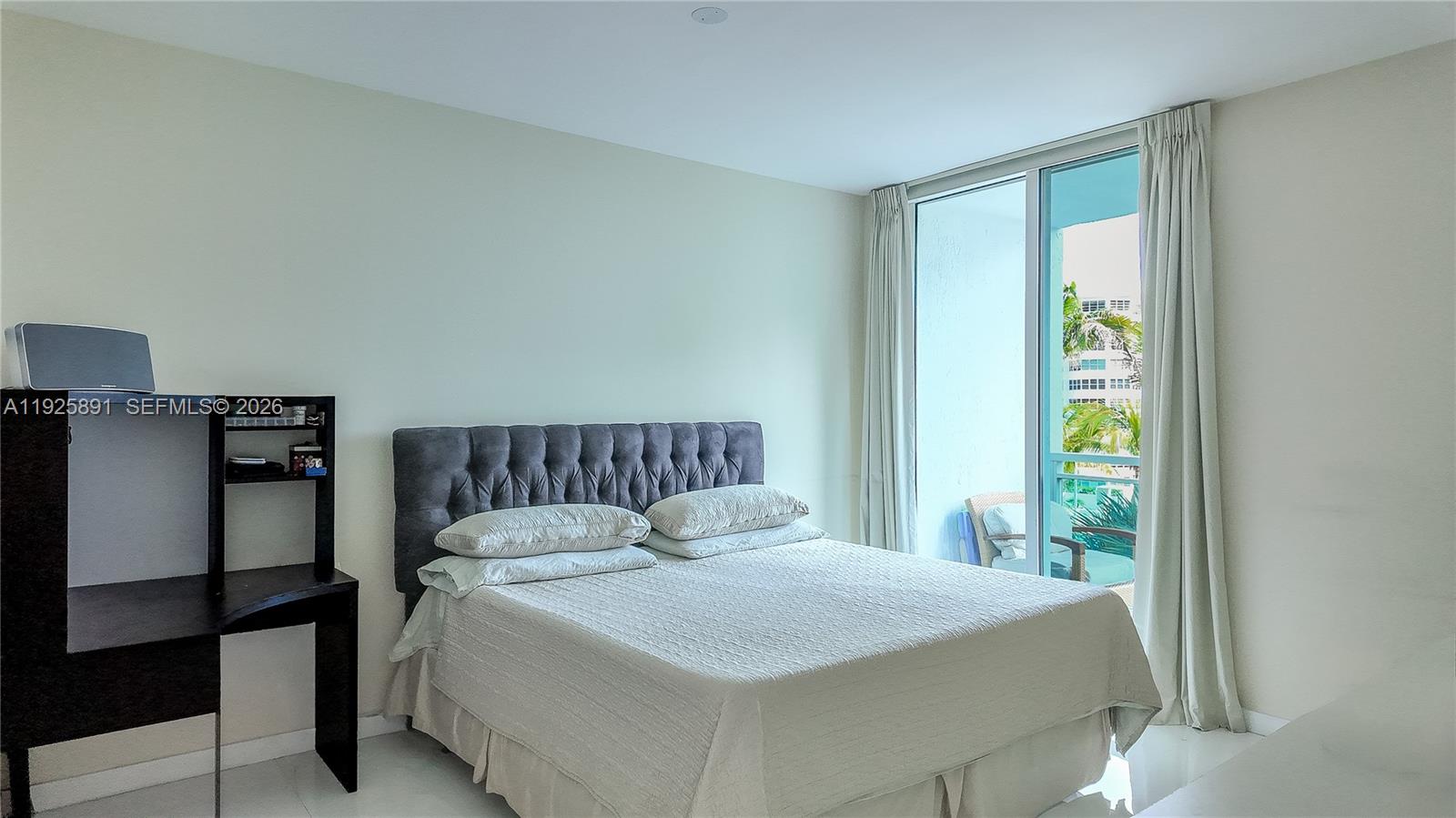 THE PLAZA 901 BRICKELL CO - Residential