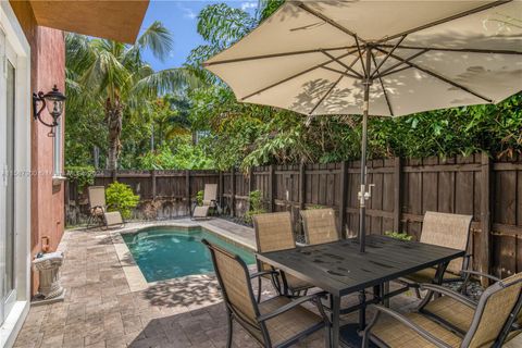 Single Family Residence in Fort Lauderdale FL 1705 11th St 41.jpg