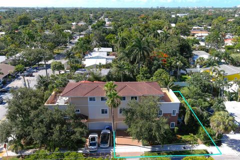 Single Family Residence in Fort Lauderdale FL 1705 11th St 40.jpg