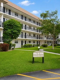  Lauderhill FL 33319
