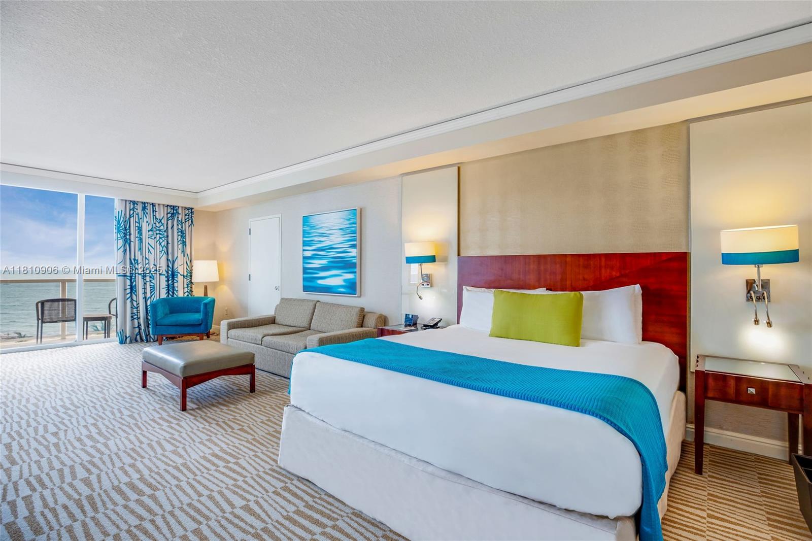 TRUMP INTERNATIONAL SONES - Residential