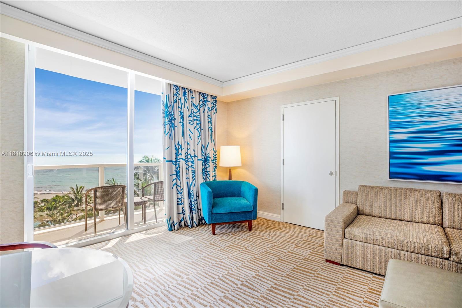 TRUMP INTERNATIONAL SONES - Residential