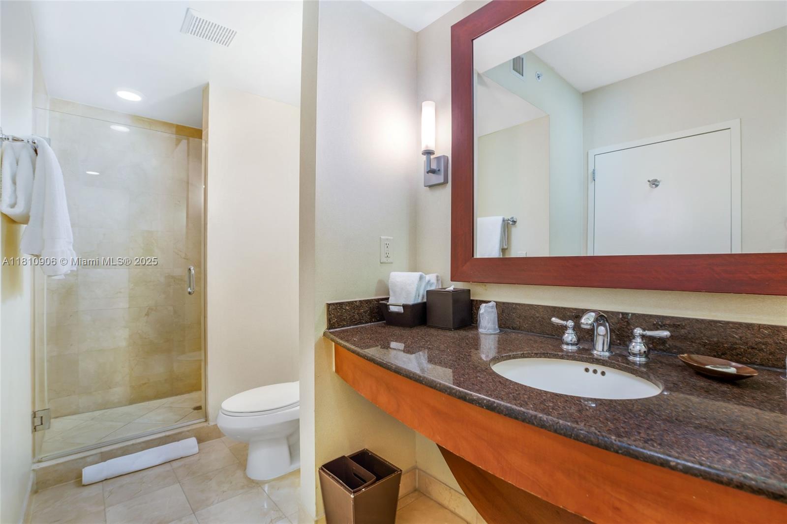 TRUMP INTERNATIONAL SONES - Residential