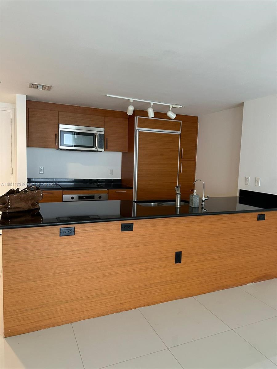 50 Biscayne Blvd 5311