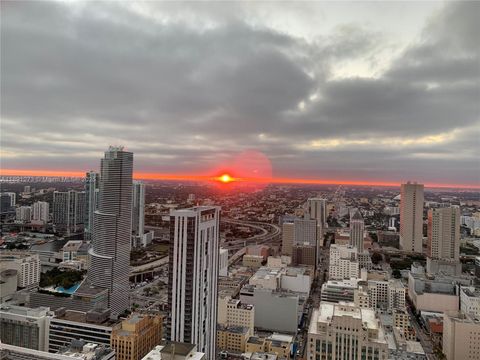 50 Biscayne Blvd 5311 Miami FL 33132